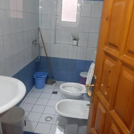 Iviol Apartment Apartament *